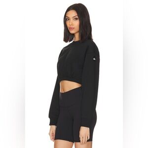 Black Cropped Sweatshirt